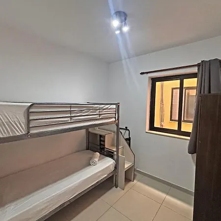 Spacious Renovated 3 Bedr In Of Bugibba * St. Paul's Bay